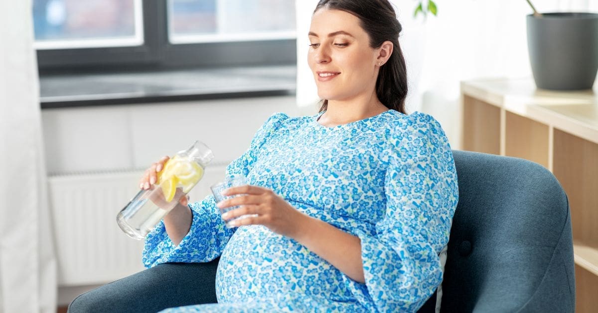Dringing lemon water during pregnancy. Is it Safe? | Online Nutrition Training Course & Diplomas | Edison Institute of Nutrition is a Nutrition School Training Nutrition Professionals Worldwide