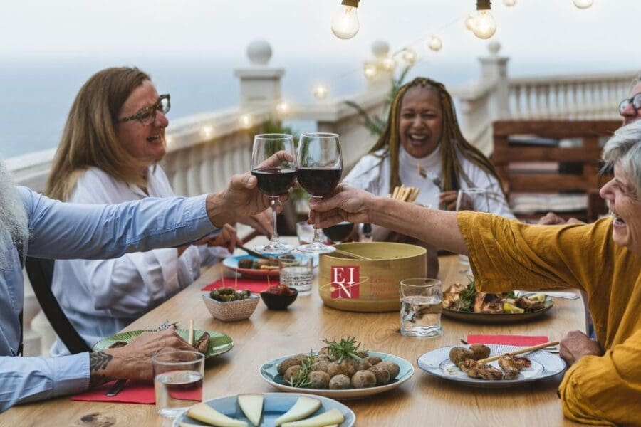 Three ways to make driniing Wine a little healthier | Online Nutrition Training Course & Diplomas | Edison Institute of Nutrition is a Nutrition School Training Nutrition Professionals Worldwide