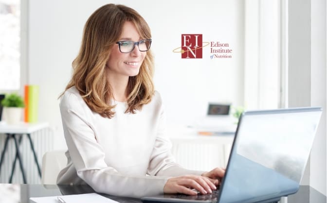 Why Online Holistic Nutrition Programs Are a Smart Career Move? 